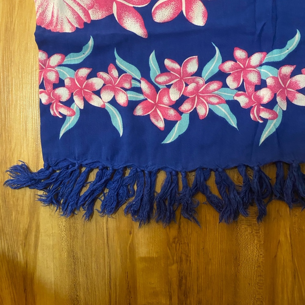 NWOT Lot of 2 Full Length Tropical Hawaiian Floral Sarongs 62β x 46β - Picture 5 of 12